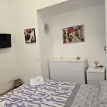 Giglio Rosso House