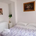 Giglio Rosso House